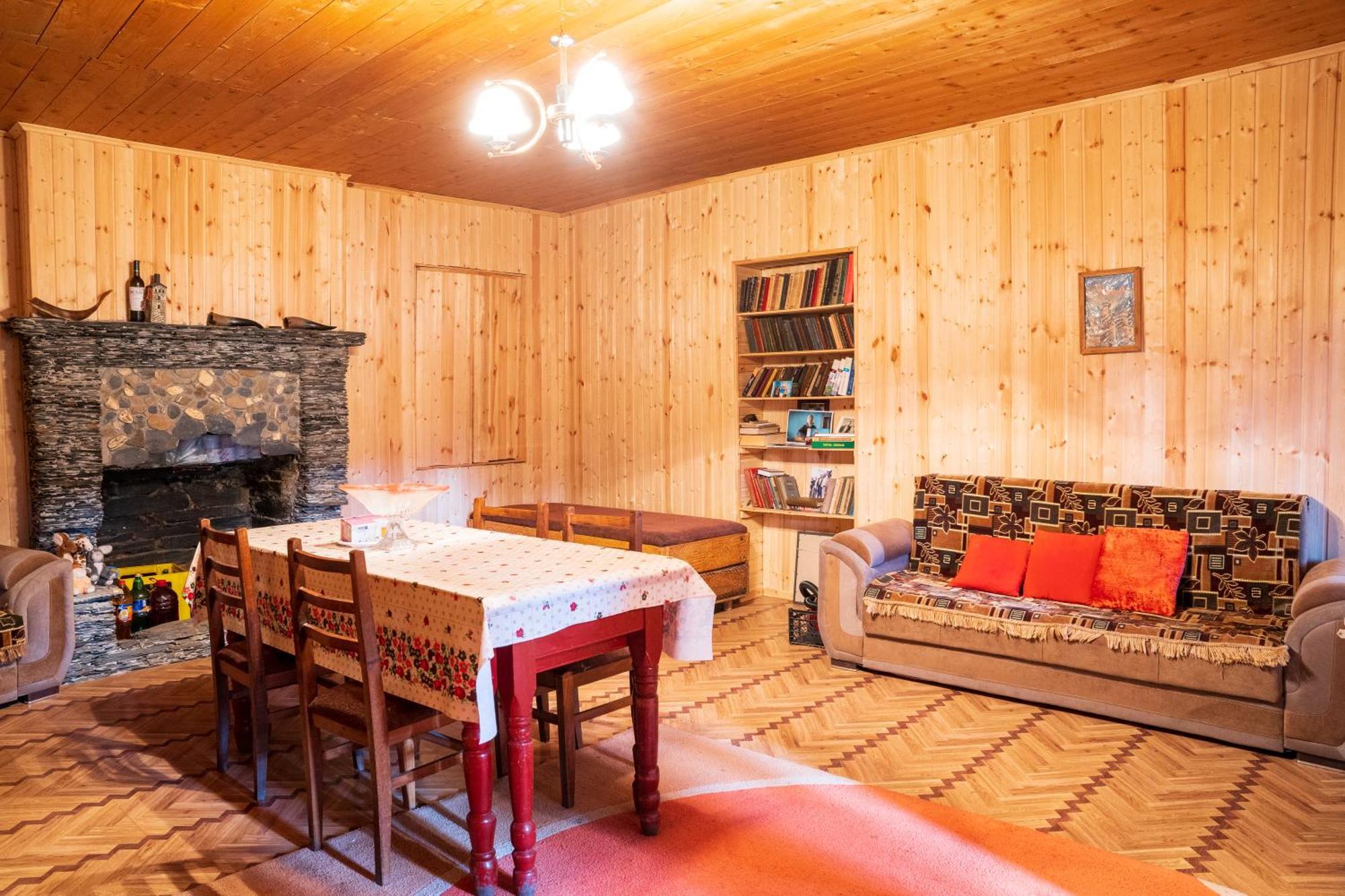 Guesthouse Svani Ušguli Exteriér fotografie